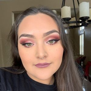 Meet your Posher, Estefania